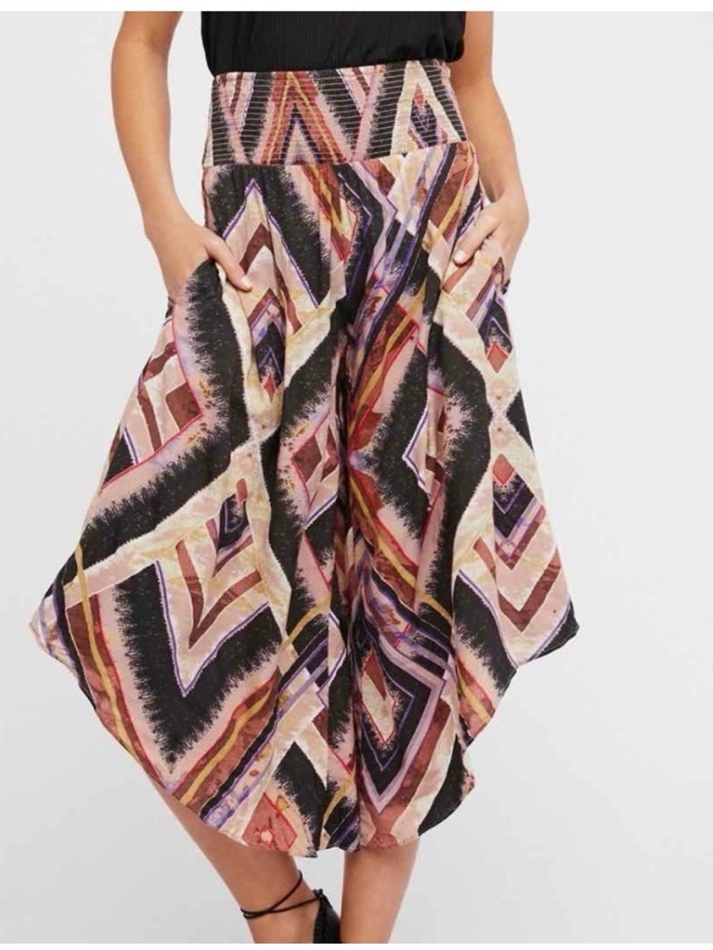 Free People “Miranda” Boho Printed Smocked Waist Culottes / Harem Pants - Size L